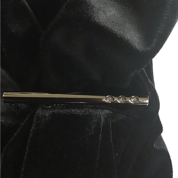 Lori M Collection, Black Velvet Dress, Size 10 - Picture 3 of 7